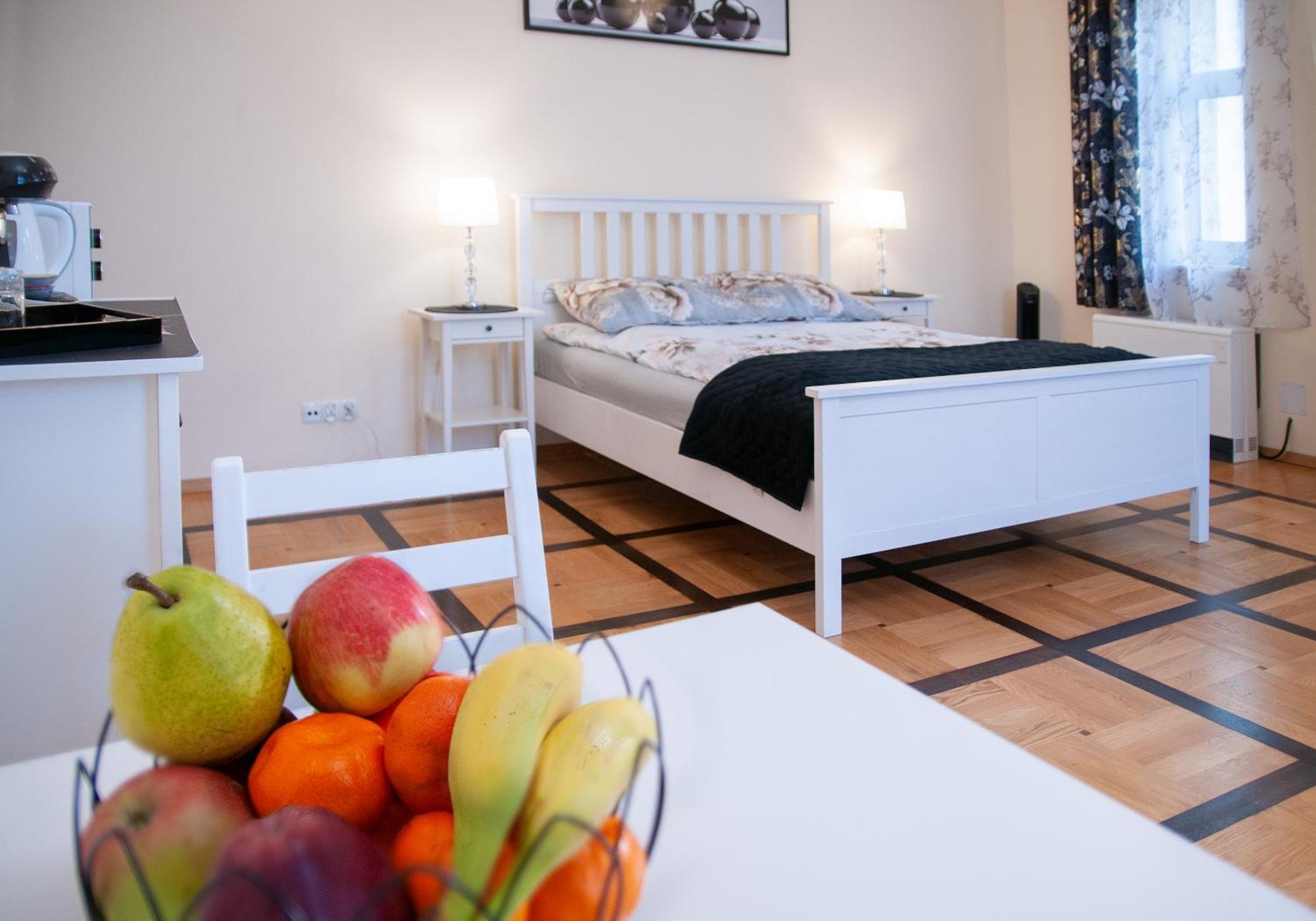 Apartament Moments Stare Miasto Style And Comfort Netflix Красков Екстериор снимка